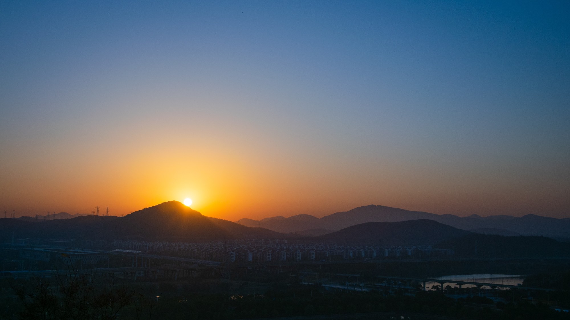 朝阳,新时代的曙光与无限可能的起点